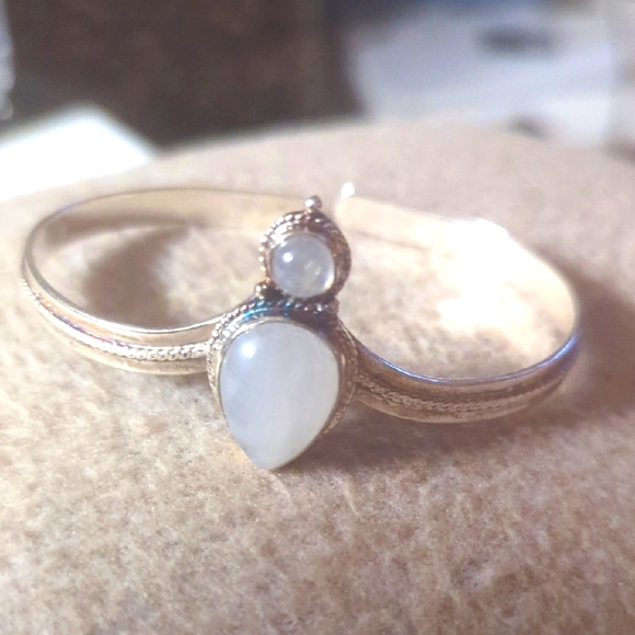 Jewelry - Sterling adjustable moonstone bracelet